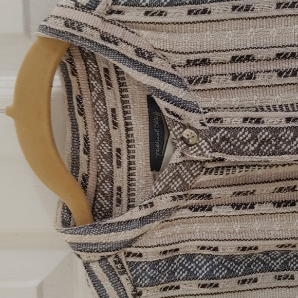 Code Zero men's shirt size medium. Made in Nepal - Picture 3 of 4